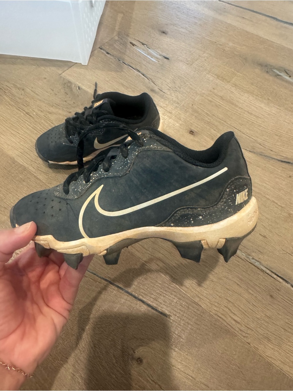 Nike Kids Black and Cream Baseball Cleats